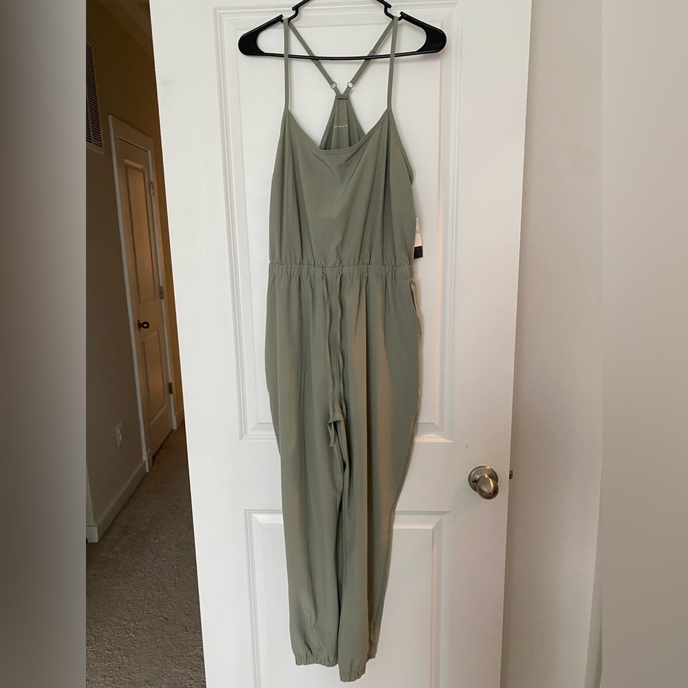 BRAND NEW NEVER WORN Abercrombie Jumpsuit